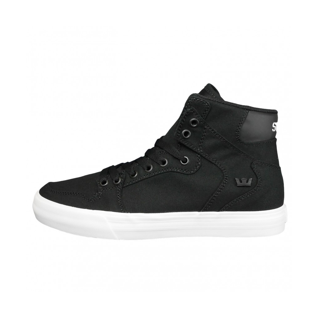 scarpe supra