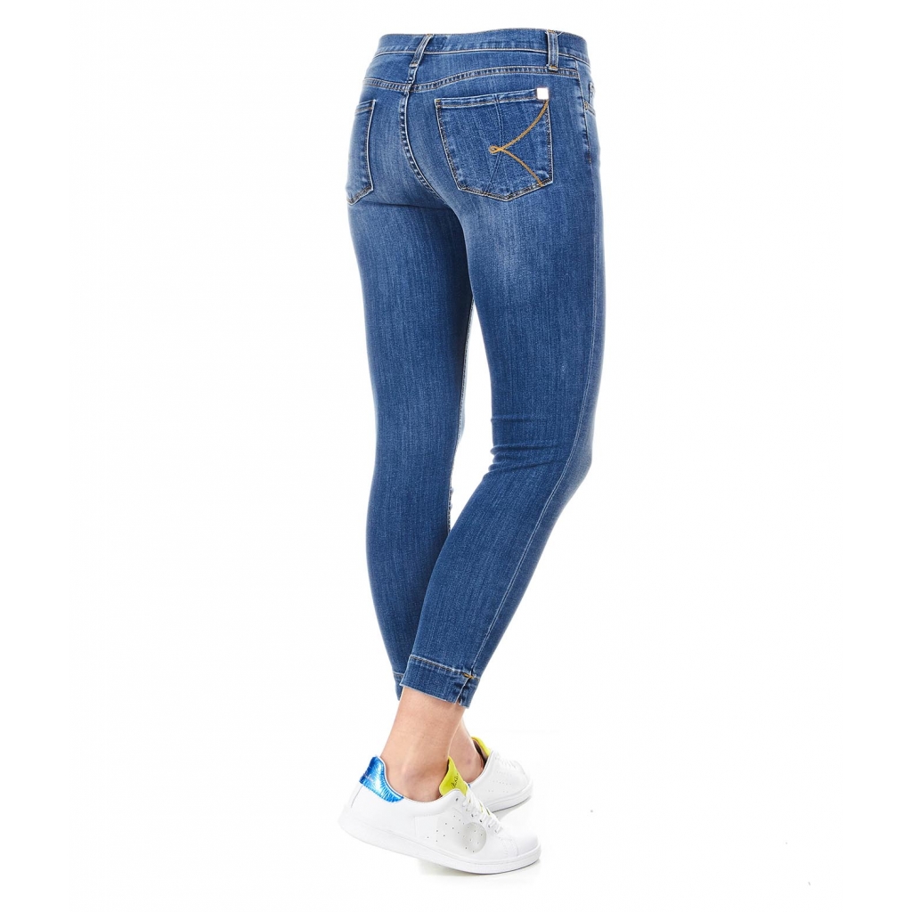  Kaos Jeans  Stefy Blue Jeans  Bowdoo com