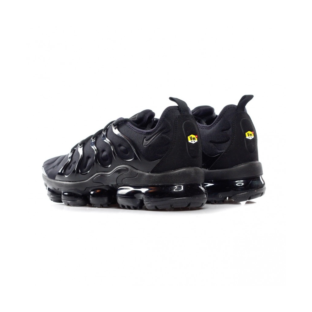 LOW SHOE AIR VAPORMAX PLUS BLACK / BLACK / DARK GRAY