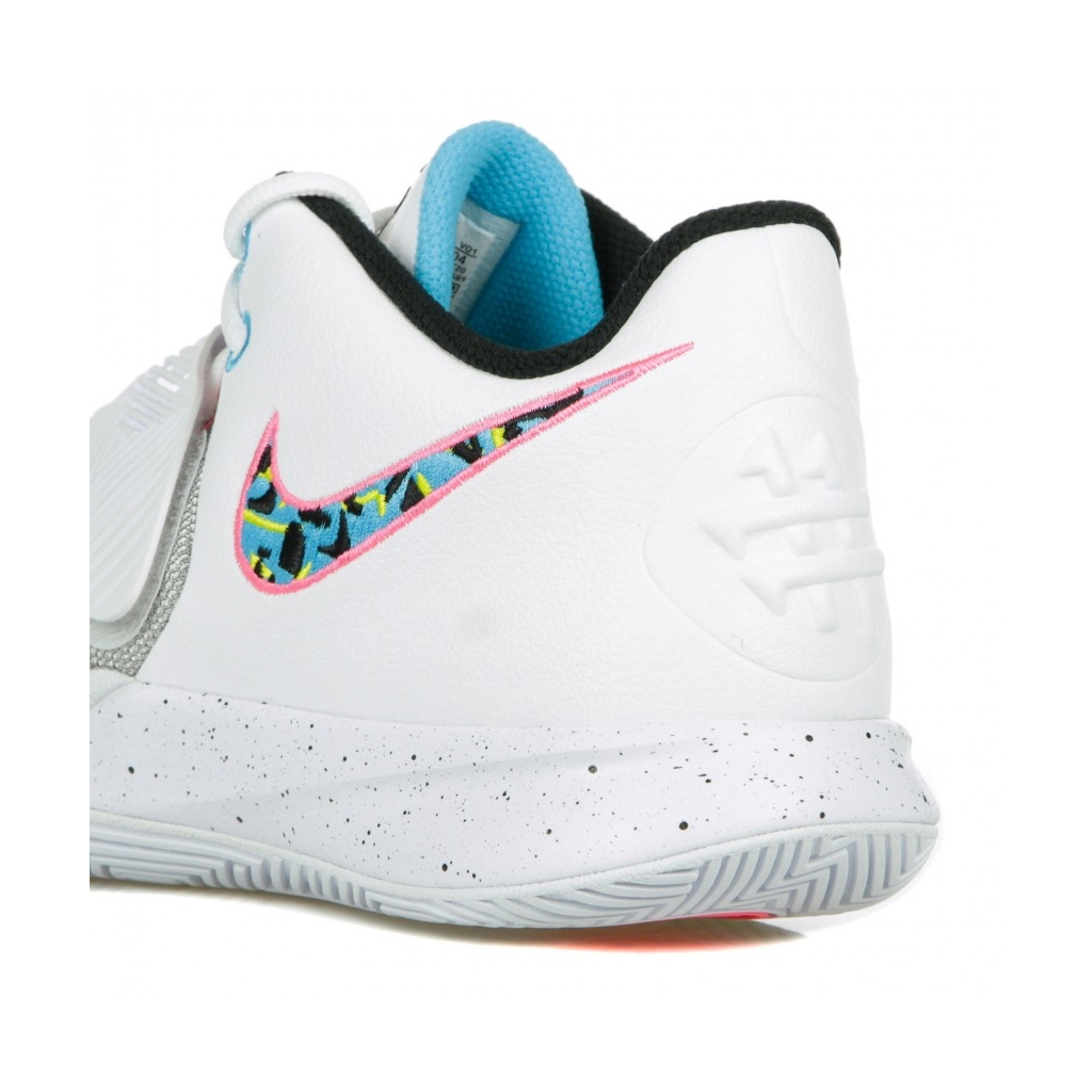 Kyrie flytrap best sale white and blue