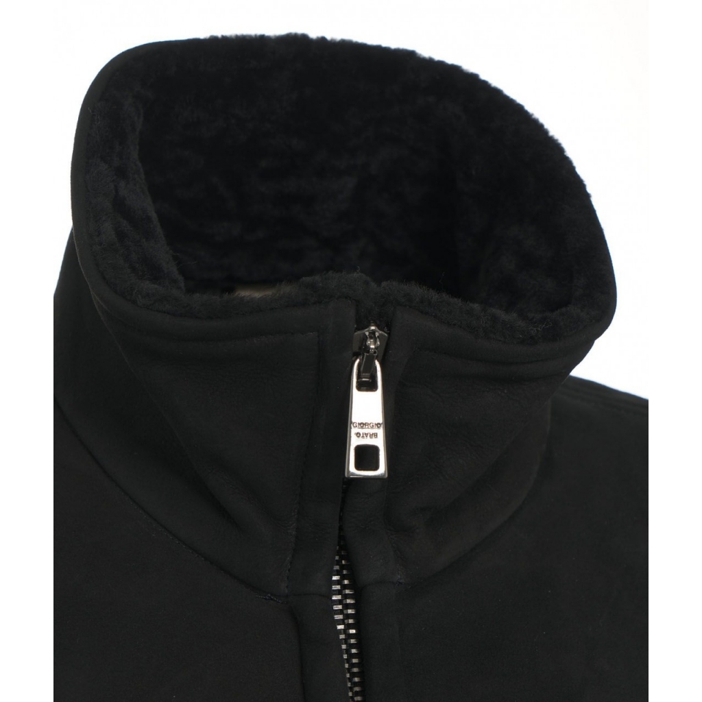 Cappotto in montone nero