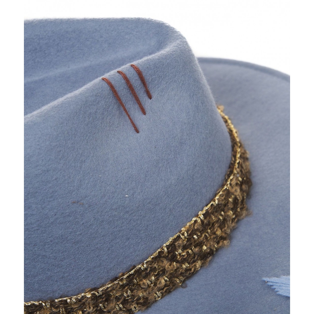 Cappello Classico con ricamo blu