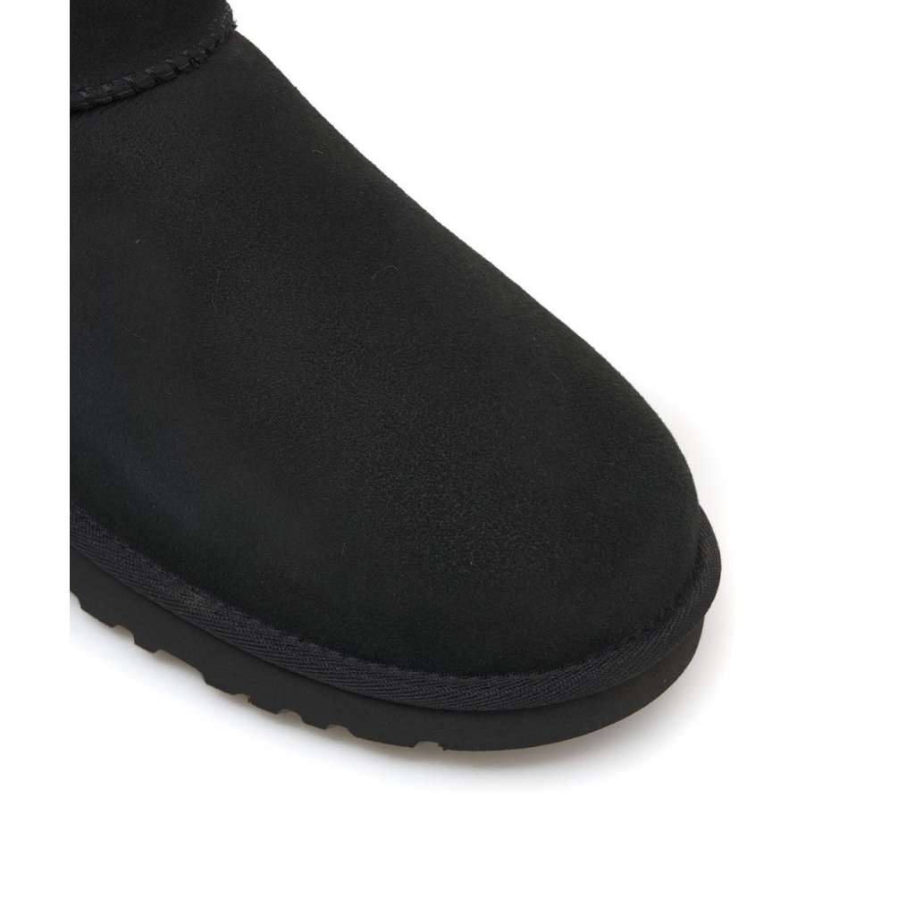 Boots Classic Ultra Mini nero