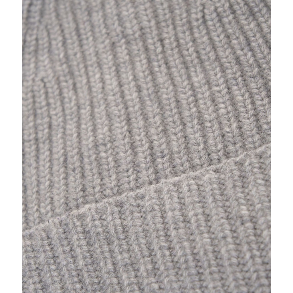 Berretto a maglia in cashmere grigio chiaro