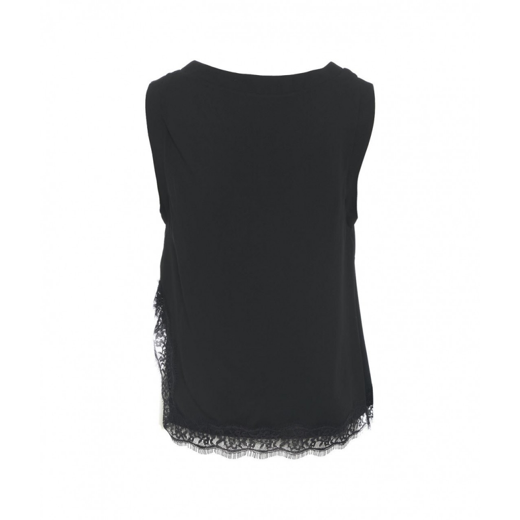 Top con pizzo nero