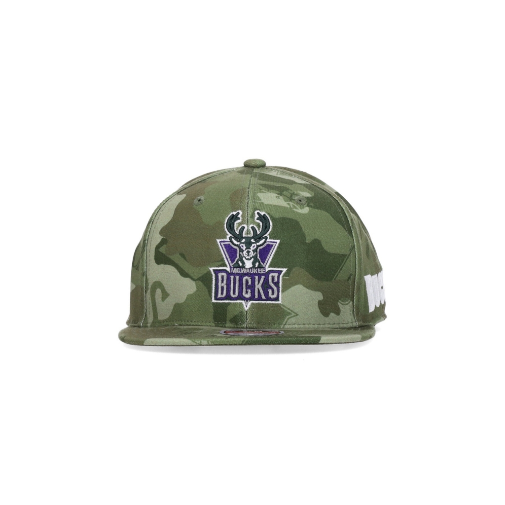 cappellino visiera piatta uomo nba tonal camo stretch fitted hardwood classics milbuc CAMO GREEN