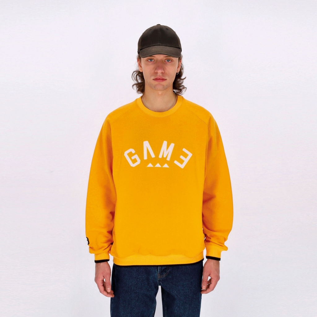 felpa girocollo uomo arch logo crew MUSTARD