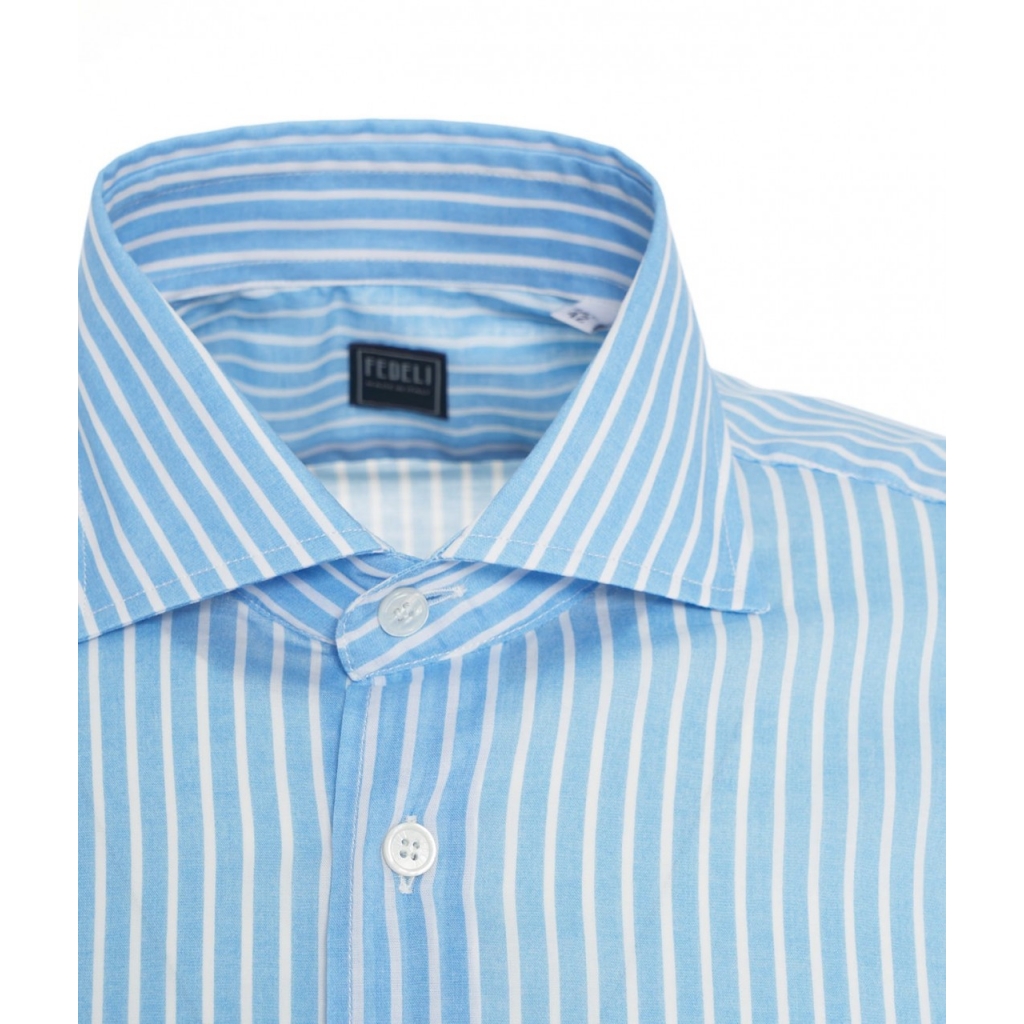 Camicia in cotone fine con righe azzurro