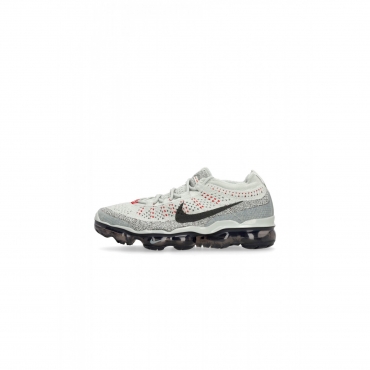 scarpa bassa uomo air vapormax 2023 flyknit LIGHT SILVER/SMOKE GREY/PICANTE RED