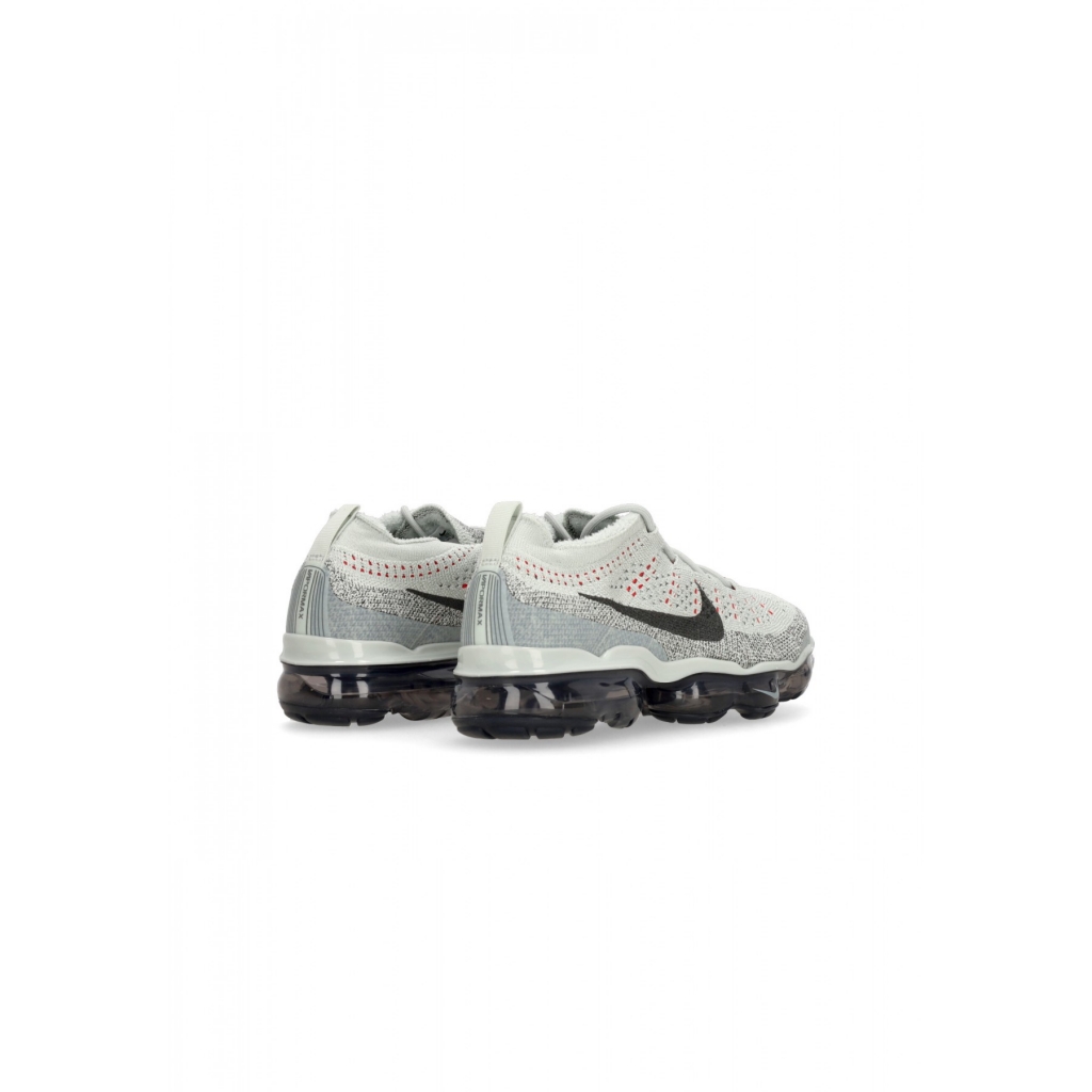 scarpa bassa uomo air vapormax 2023 flyknit LIGHT SILVER/SMOKE GREY/PICANTE RED