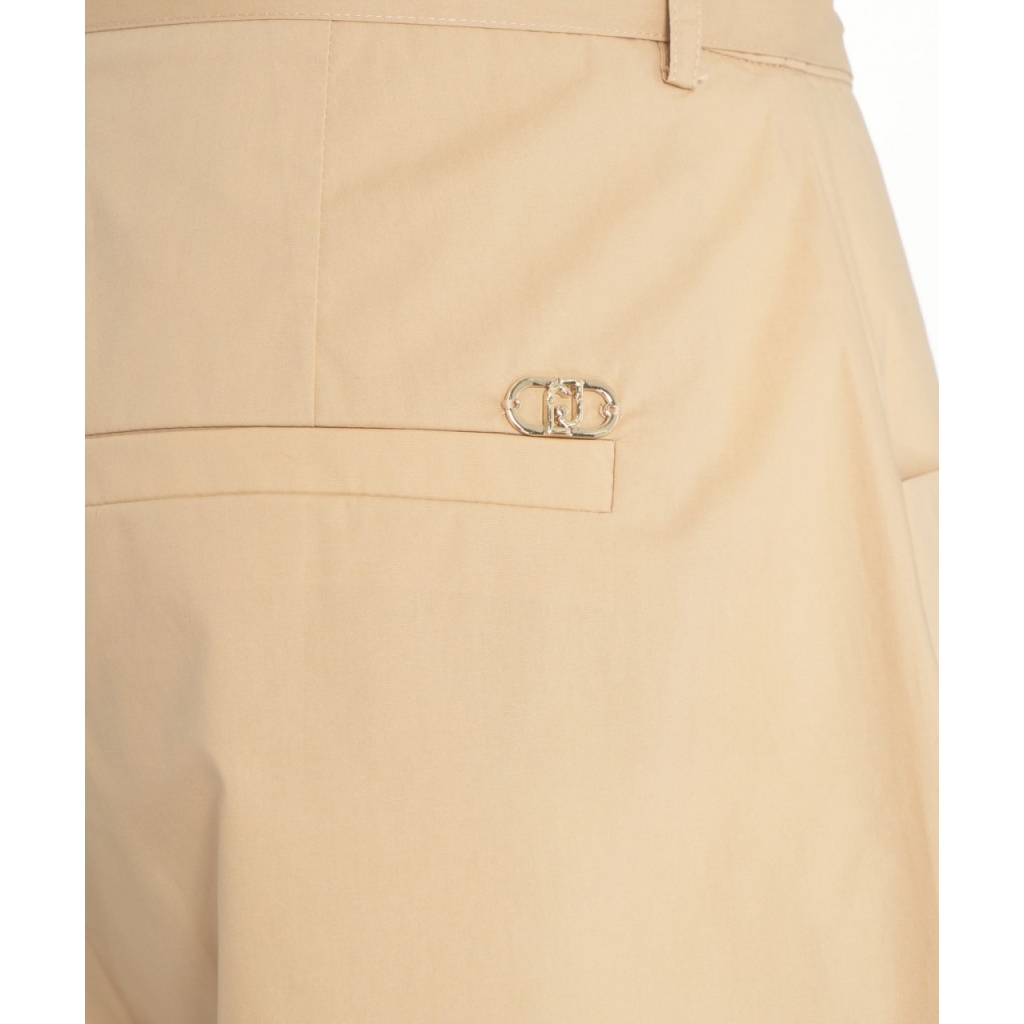 Pantaloncini in popeline beige