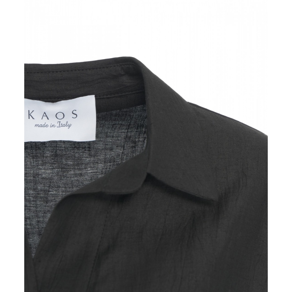 Blusa con colletto a polo nero