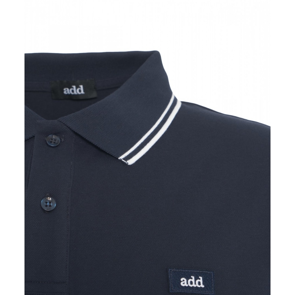 Polo con dettaglio logo blu