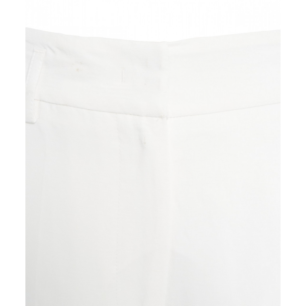 Pantaloni di lino con risvolto bianco