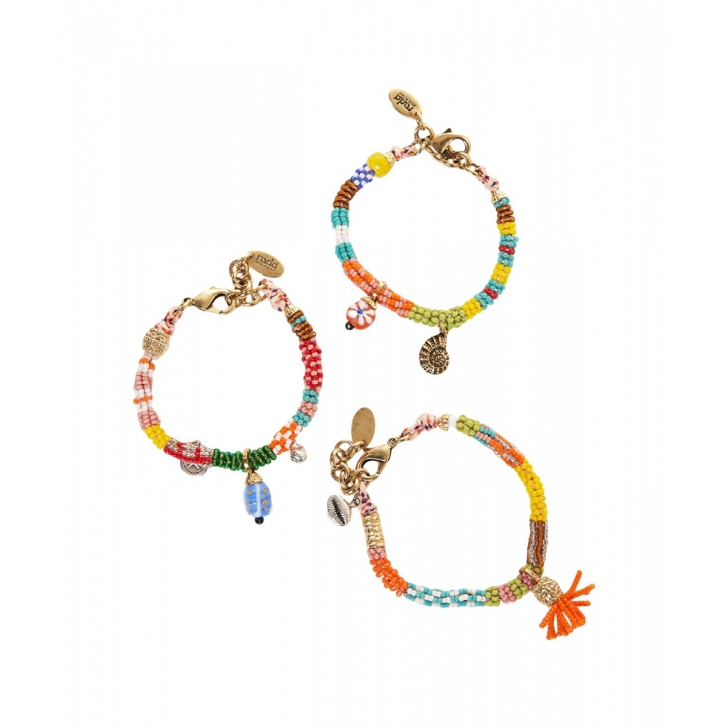 Set bracciali con perline e charm multicolore